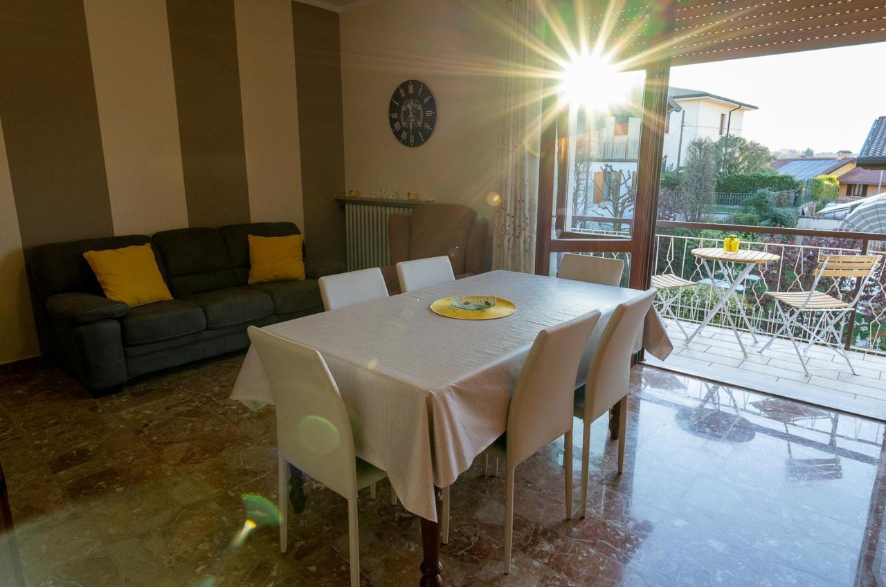 Cinzia'S Holiday Home Десенцано дел Гарда Екстериор снимка